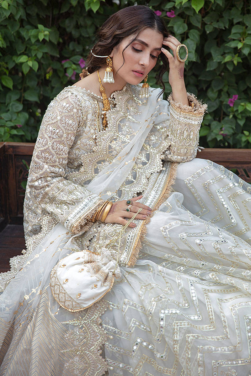 MNR | Naulakha