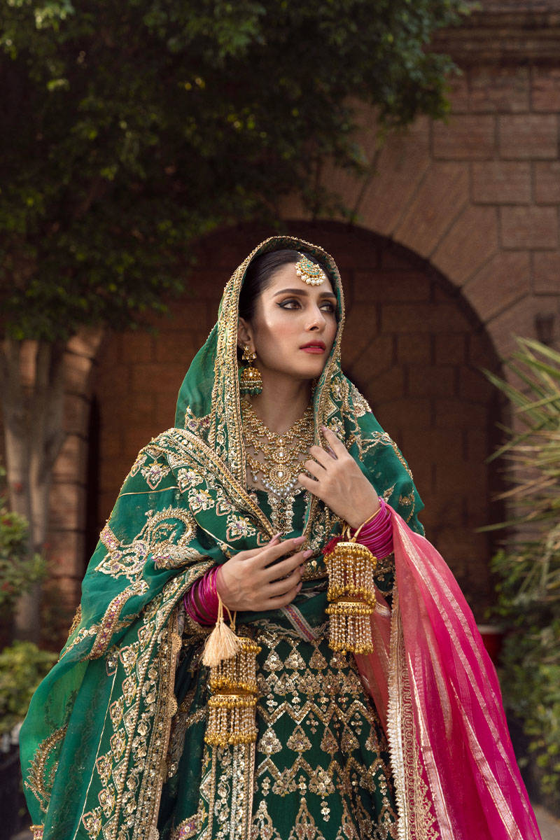 Nazneen | MNR